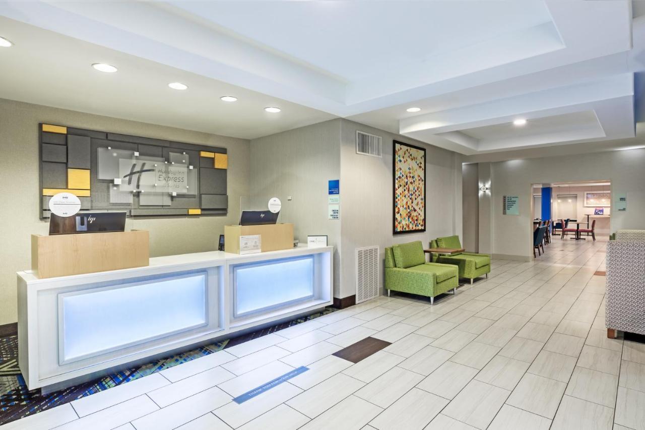 Holiday Inn Express & Suites Lafayette South By Ihg Exterior photo