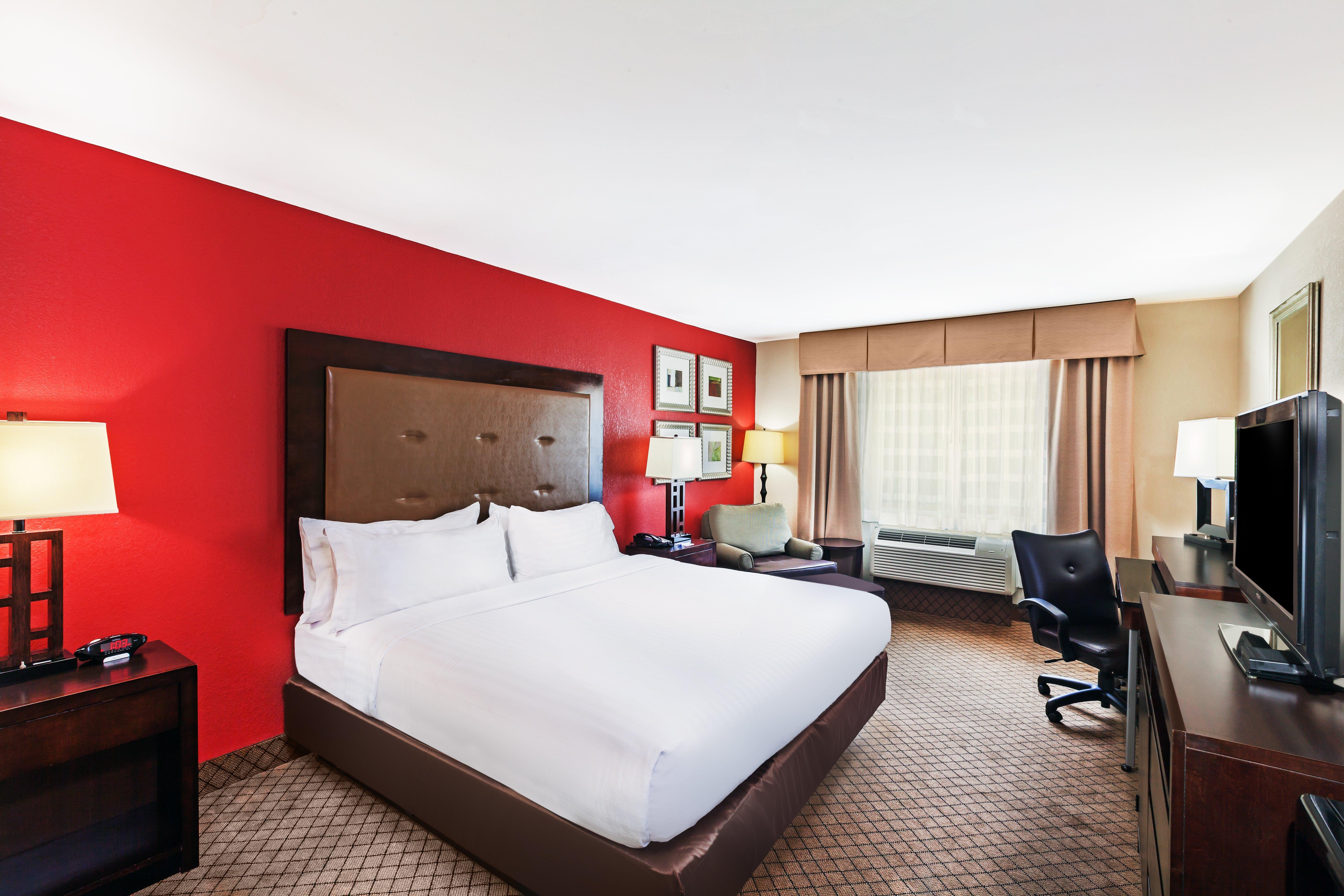 Holiday Inn Express & Suites Lafayette South By Ihg Exterior photo