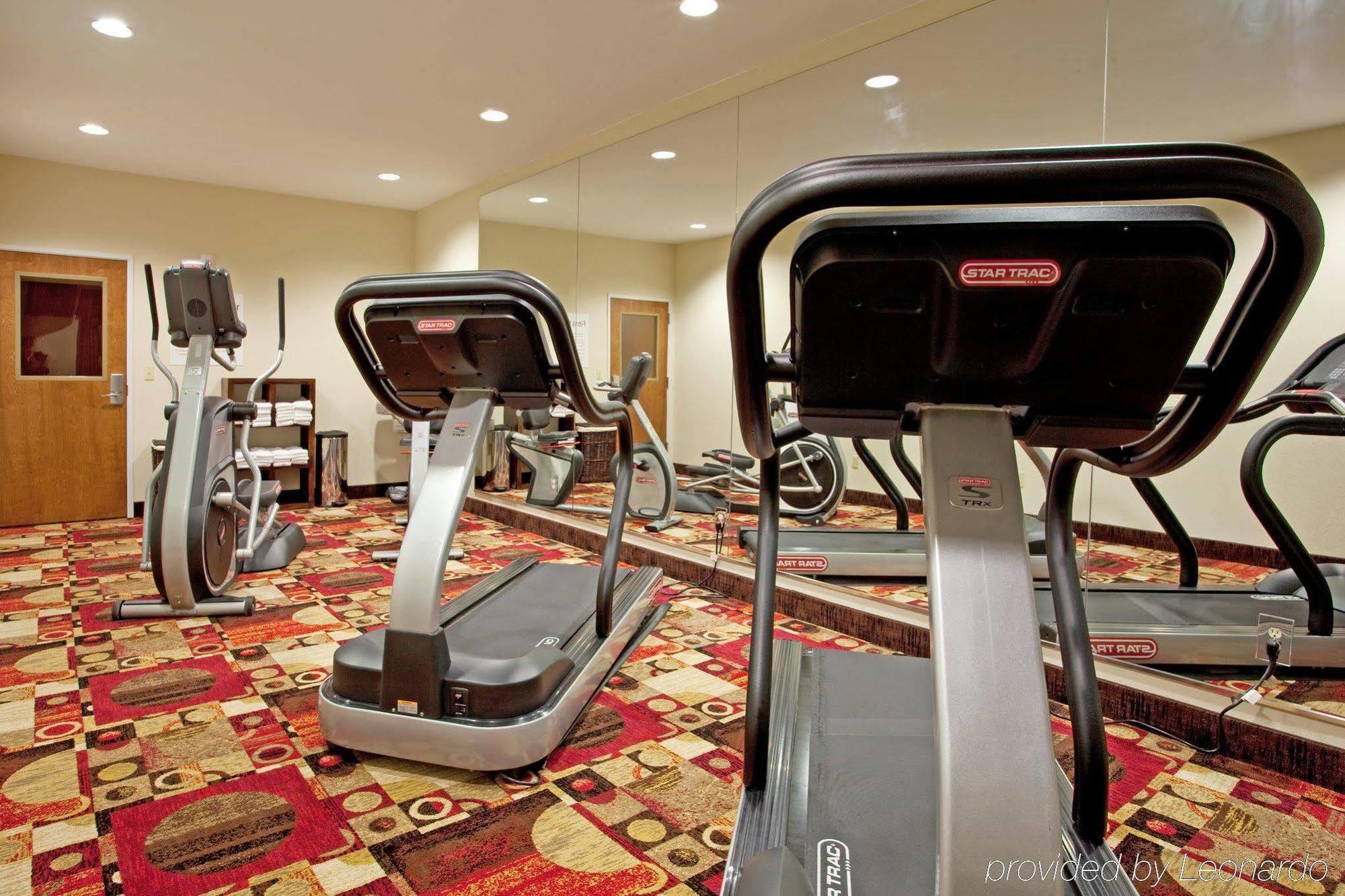 Holiday Inn Express & Suites Lafayette South By Ihg Facilities photo